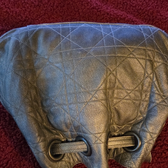 Elegant Silver Designer Women's Bag - Picture 9 of 13